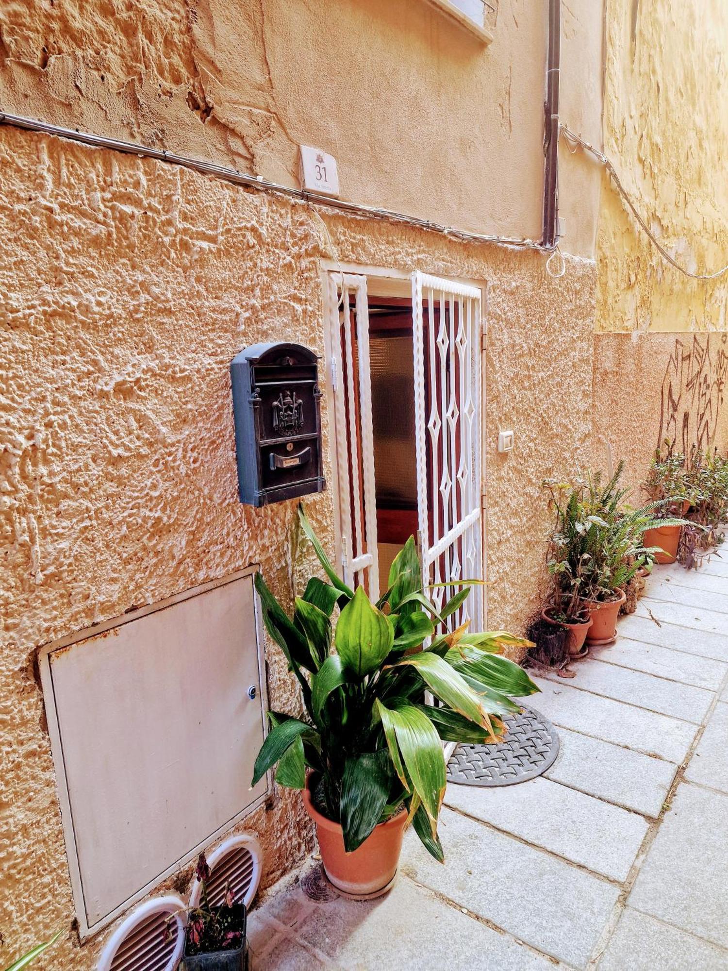 Casa Vacanza Castello Cagliari Bagian luar foto