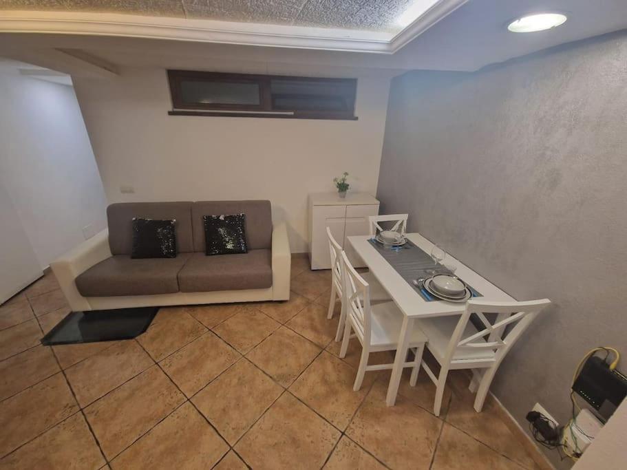 Casa Vacanza Castello Cagliari Bagian luar foto